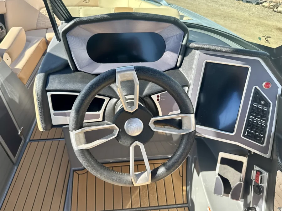 2024-mastercraft-x24-147254-image19.webp