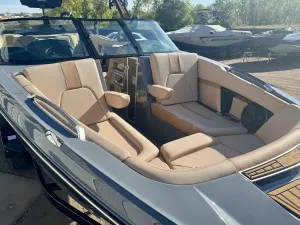 2024-mastercraft-x24-147254-image2.webp