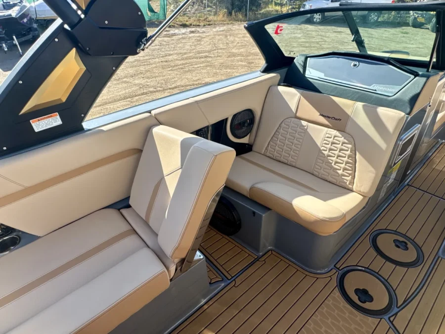 2024-mastercraft-x24-147254-image26.webp