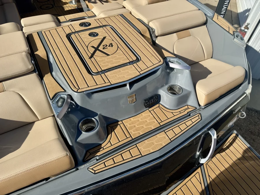 2024-mastercraft-x24-147254-image6.webp