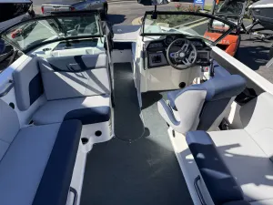 2022-mastercraft-nxt24-147222-image13