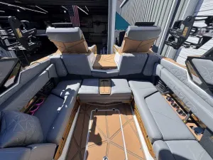 2027 Nautique G23 Paragon Icon