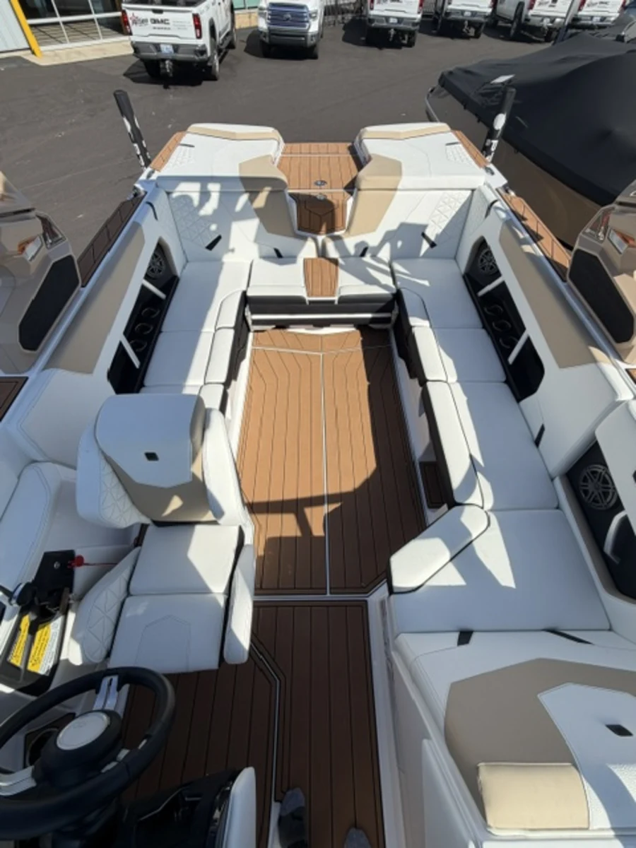 2025-nautique-gs22-147269-image10