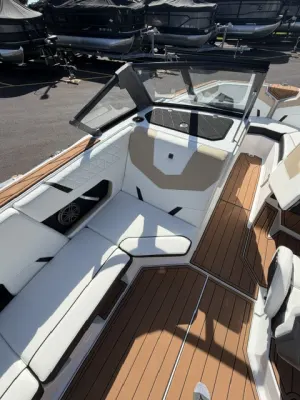 2025 Nautique GS22 Icon