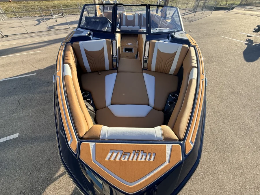 2027-malibu-wakesetter-25-lsv-147276-image2.webp