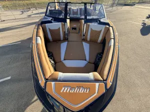 2027-malibu-wakesetter-25-lsv-147276-image2.webp