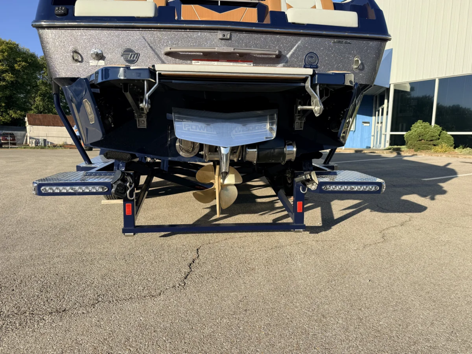 2027 Malibu Wakesetter 25LSV