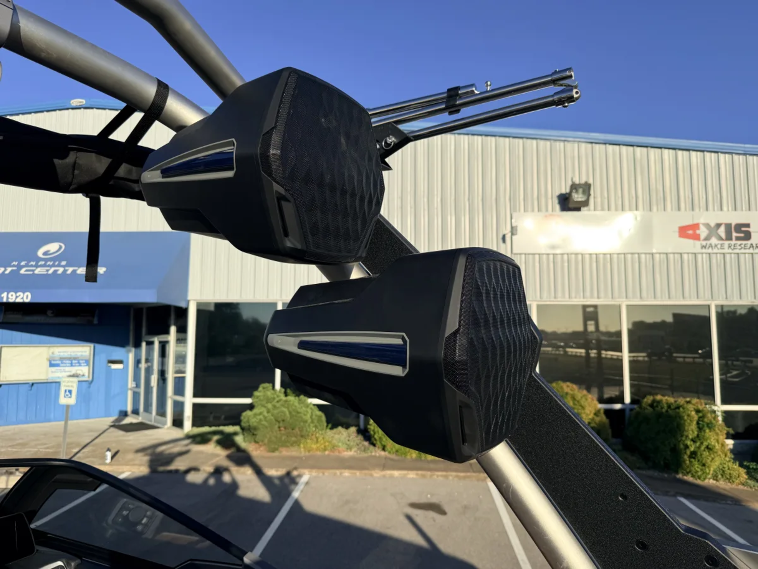2027 Malibu Wakesetter 25LSV