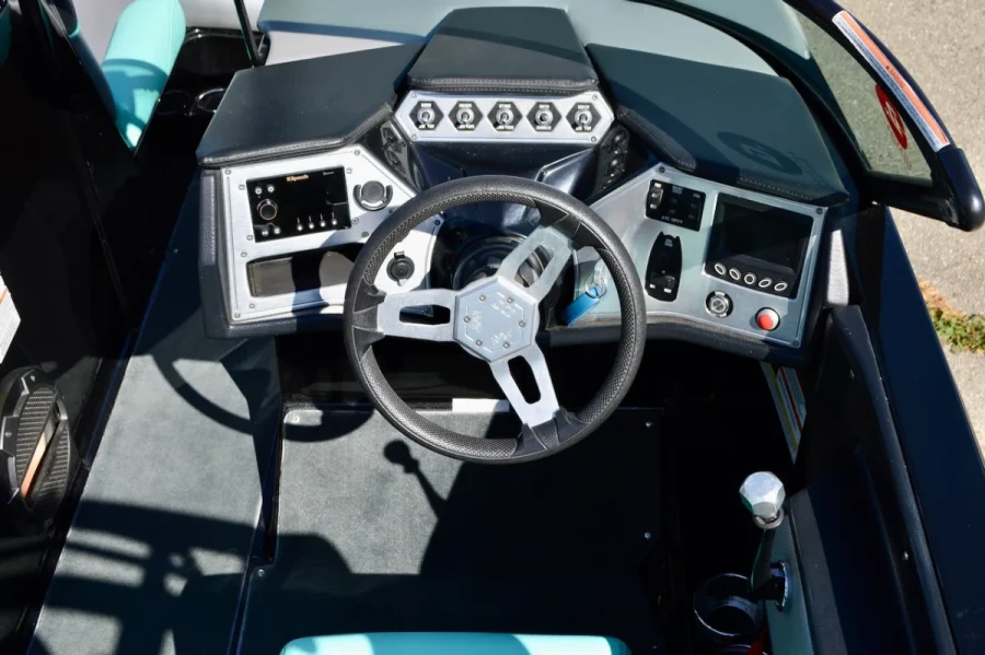 2018-mastercraft-nxt20-147278-image4.webp