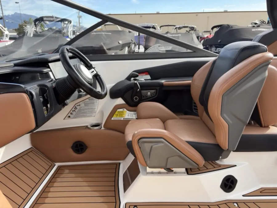 2018-nautique-g21-147281-image16.webp