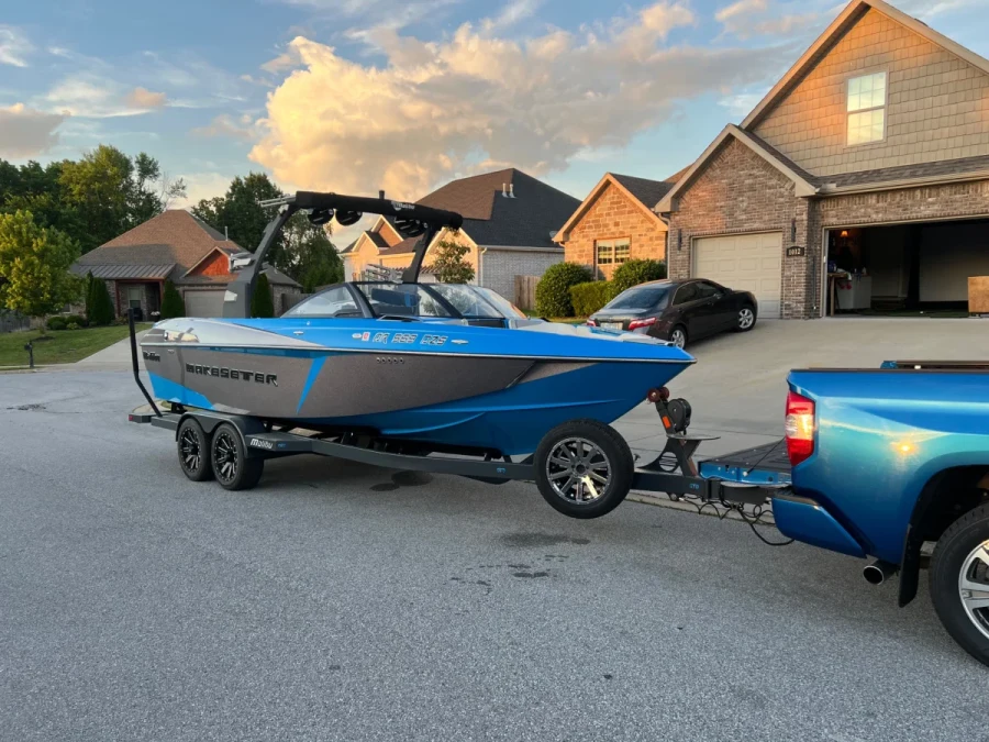 2016-malibu-wakesetter-25-lsv-147284-image2.webp