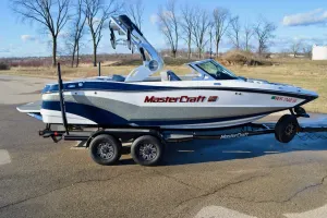 2018-mastercraft-xt20-147286-image0.webp