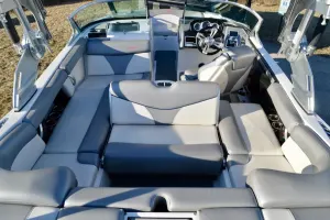 2018-mastercraft-xt20-147286-image13.webp