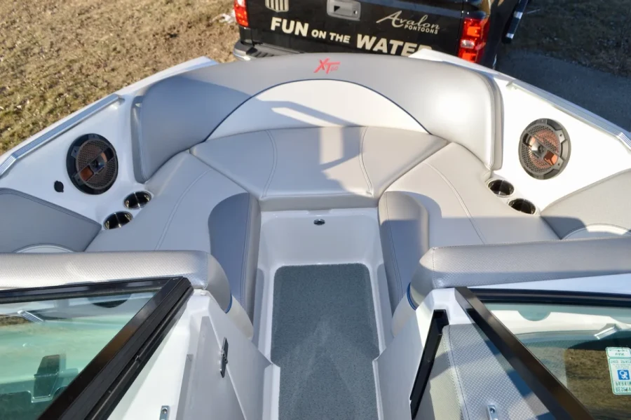 2018-mastercraft-xt20-147286-image6.webp