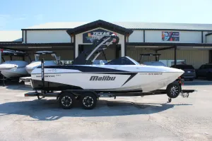 2018-malibu-wakesetter-vlx-147288-image0.webp