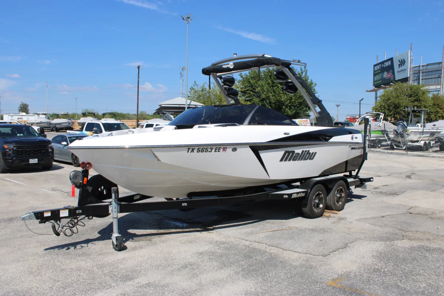 2018 Malibu 22 VLX