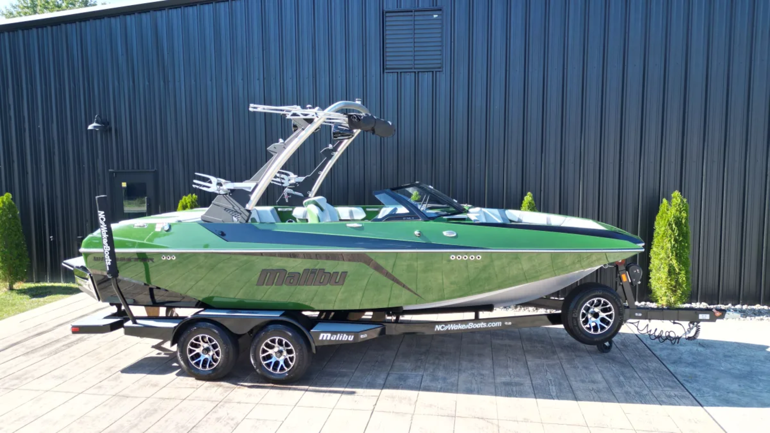 2021 Malibu Wakesetter 21 MLX