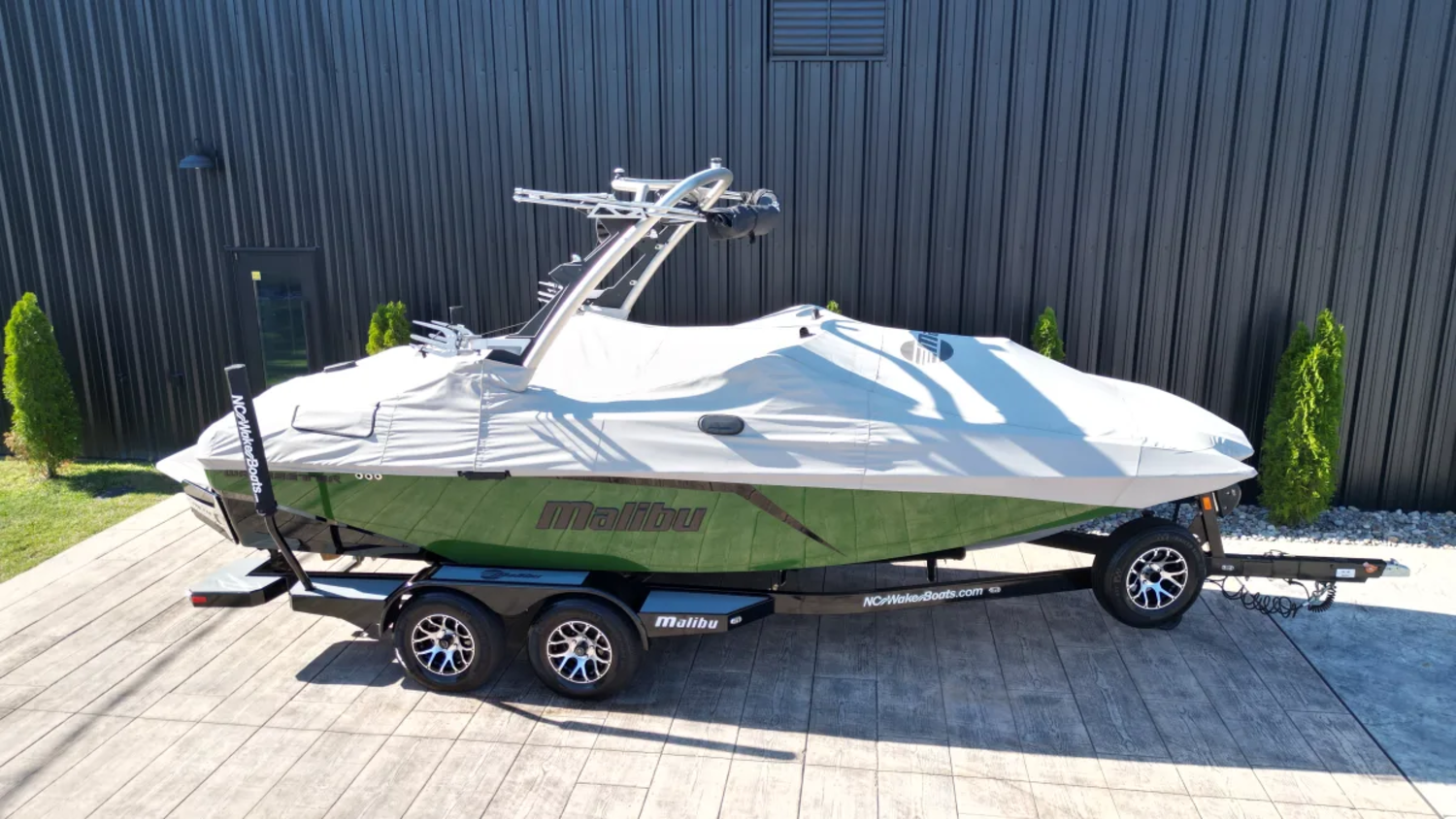 2021 Malibu Wakesetter 21 MLX