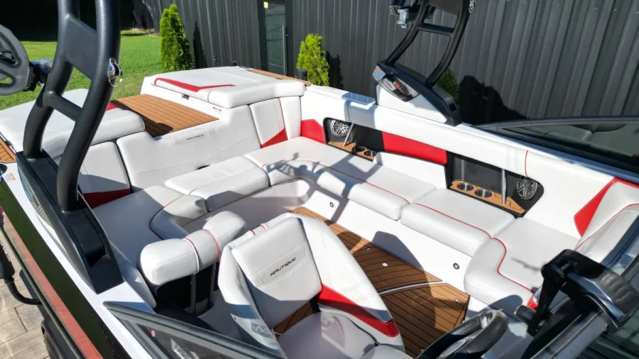 2015-nautique-super-air-nautique-230-147294-image7.webp