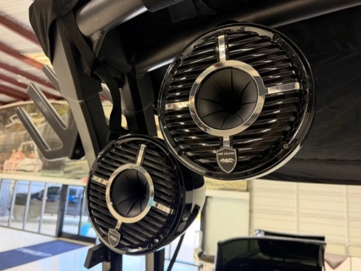 2018 SUPREME S211 