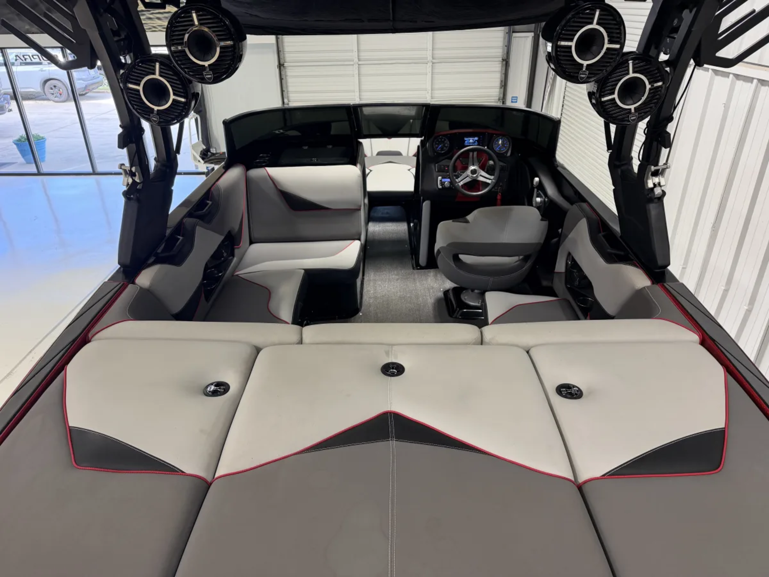 2018 Supreme S211