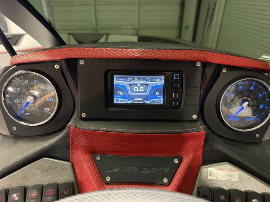 2018-supreme-s211-147313-image8.webp