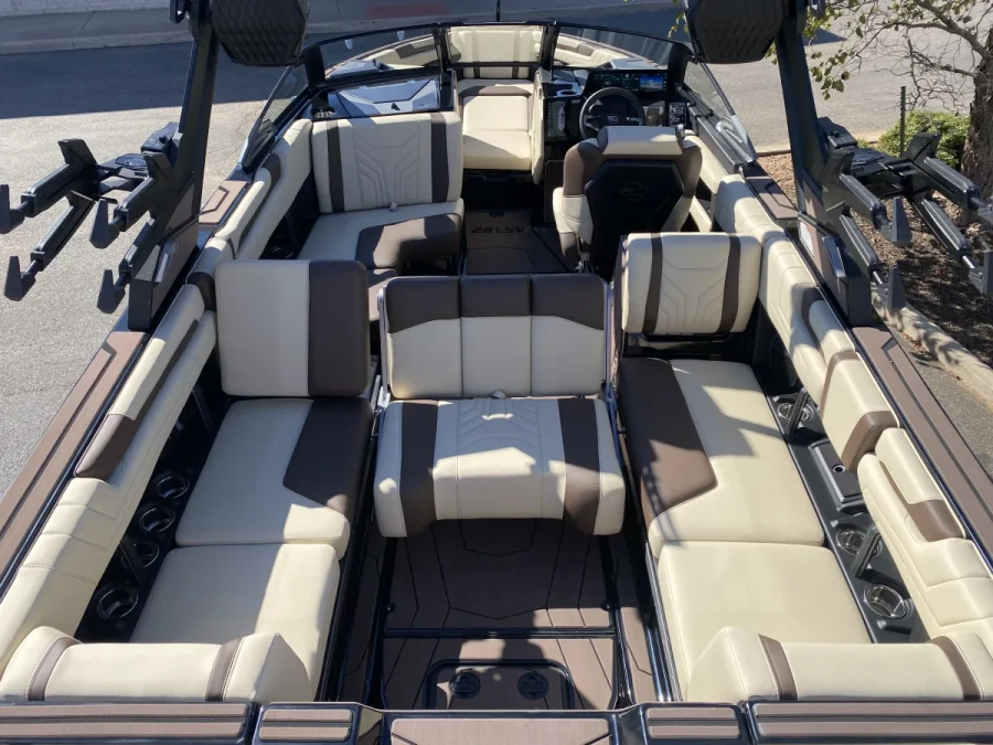 2027-malibu-wakesetter-25-lsv-147340-image12.webp