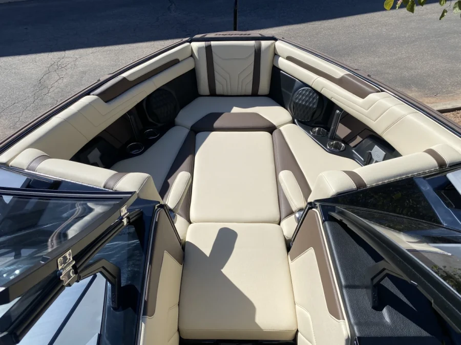 2027-malibu-wakesetter-25-lsv-147340-image16.webp