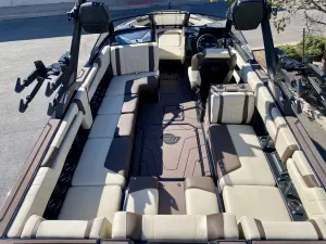 2027-malibu-wakesetter-25-lsv-147340-image9.webp