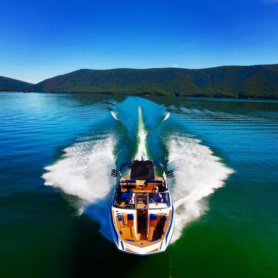 2017-nautique-g23-147341-image0.webp