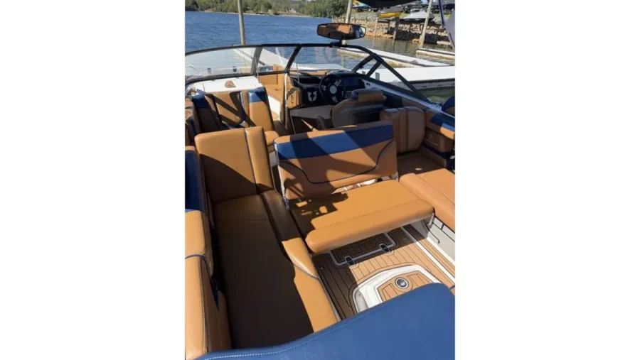 2017-nautique-g23-147341-image12.webp
