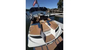 2017-nautique-g23-147341-image15.webp