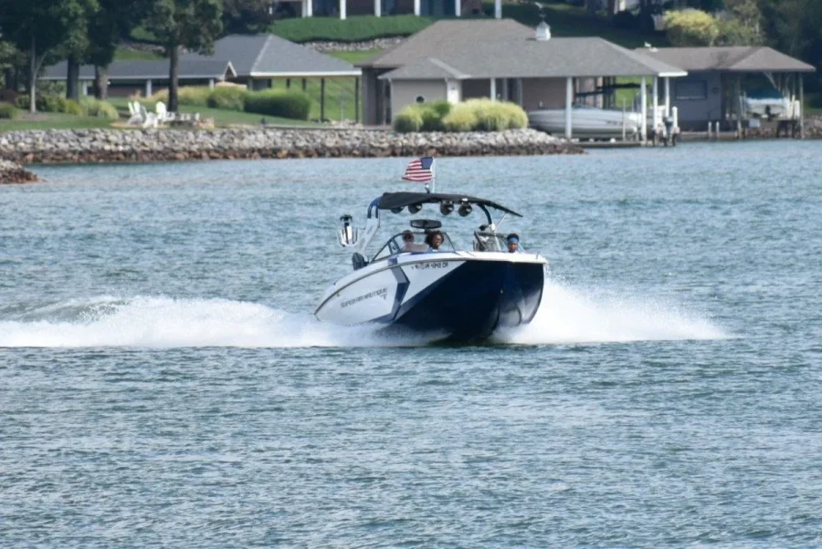 2017-nautique-g23-147341-image21.webp