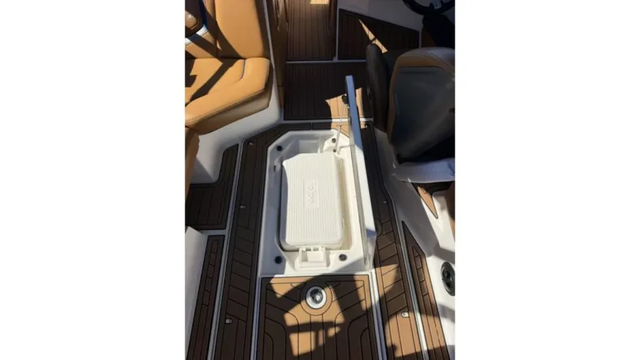 2017-nautique-g23-147341-image6.webp