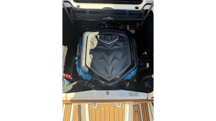 2017-nautique-g23-147341-image8.webp