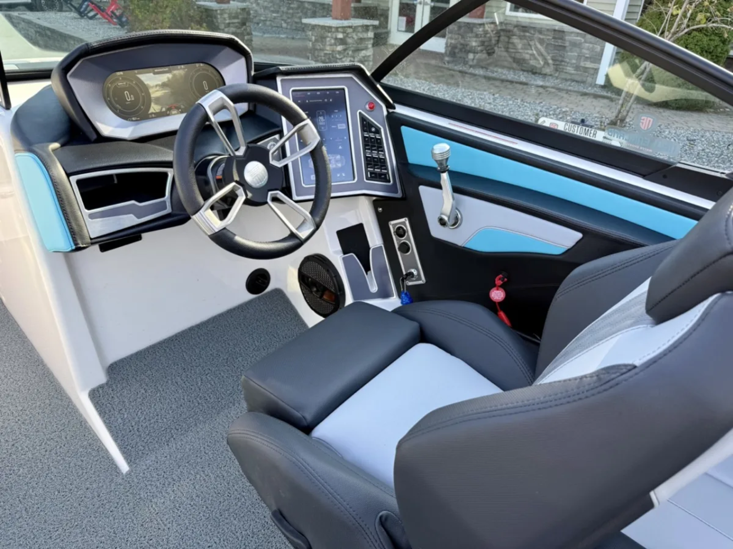 2023 MasterCraft XT22 