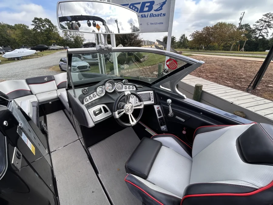 2016-mastercraft-x26-147355-image13.webp
