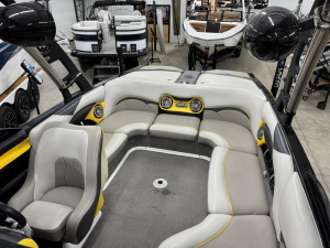 2012 Malibu Boats Wakesetter VLX for sale in Kalispell, Montana