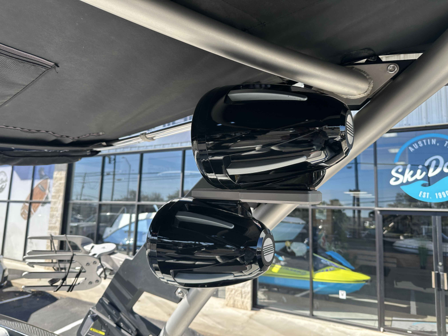 2017 Malibu Boats Wakesetter 23 LSV for sale in , 