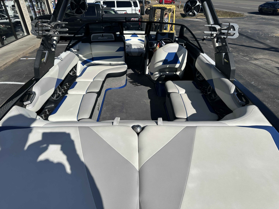 2017 Malibu Boats Wakesetter 23 LSV for sale in , 
