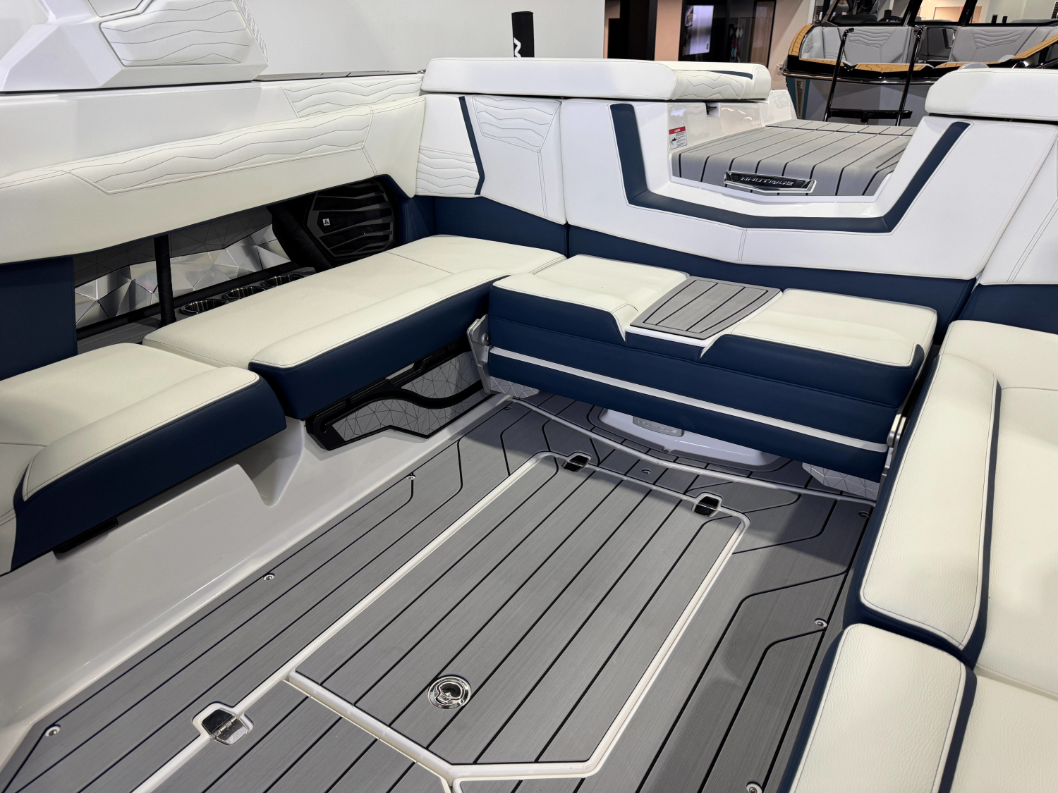 2025 Nautique Super Air Nautique G23