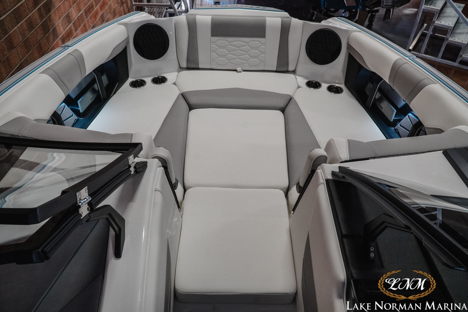 2026 Malibu 22 MXZ