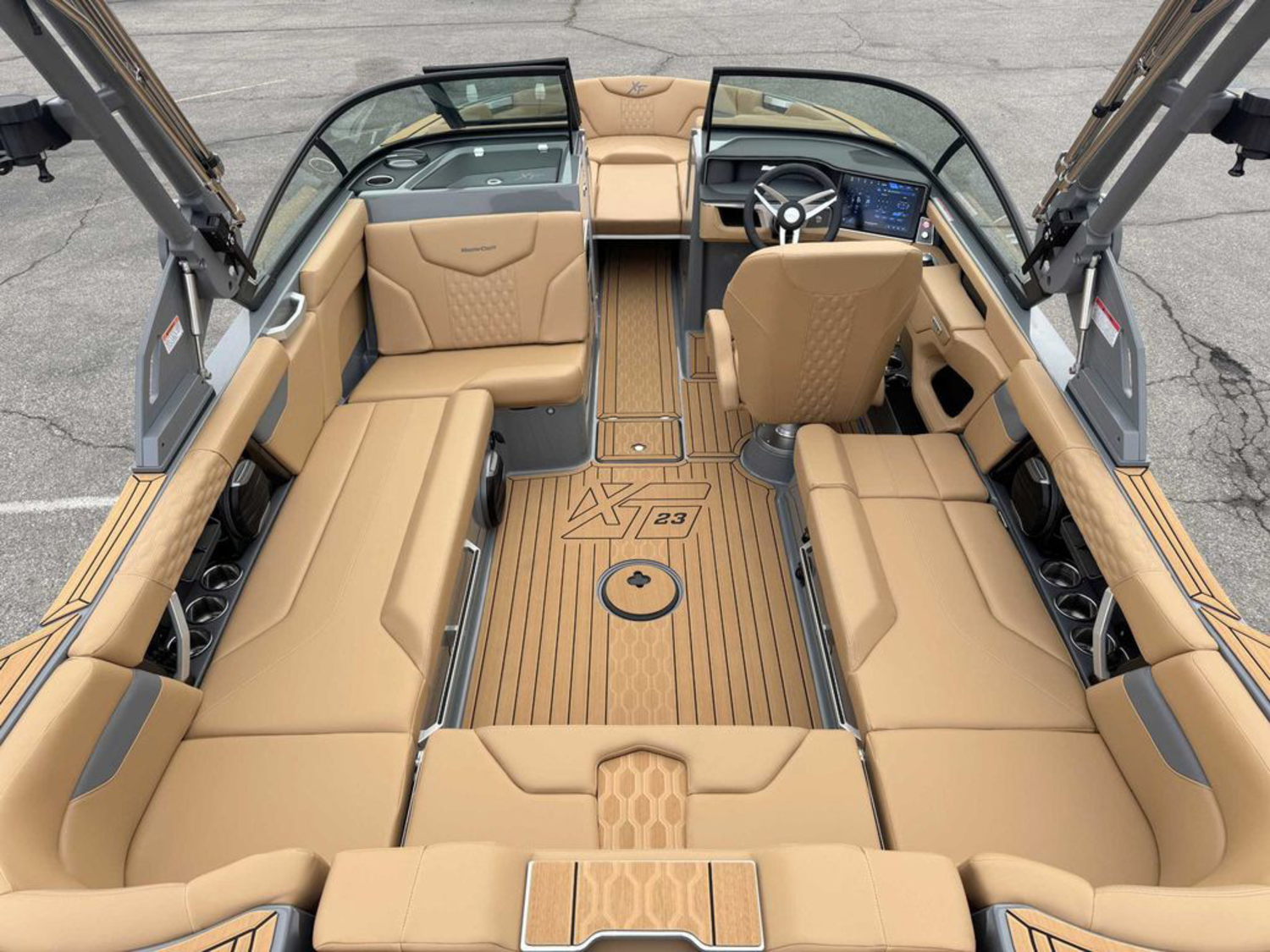 2026 Mastercraft XT23