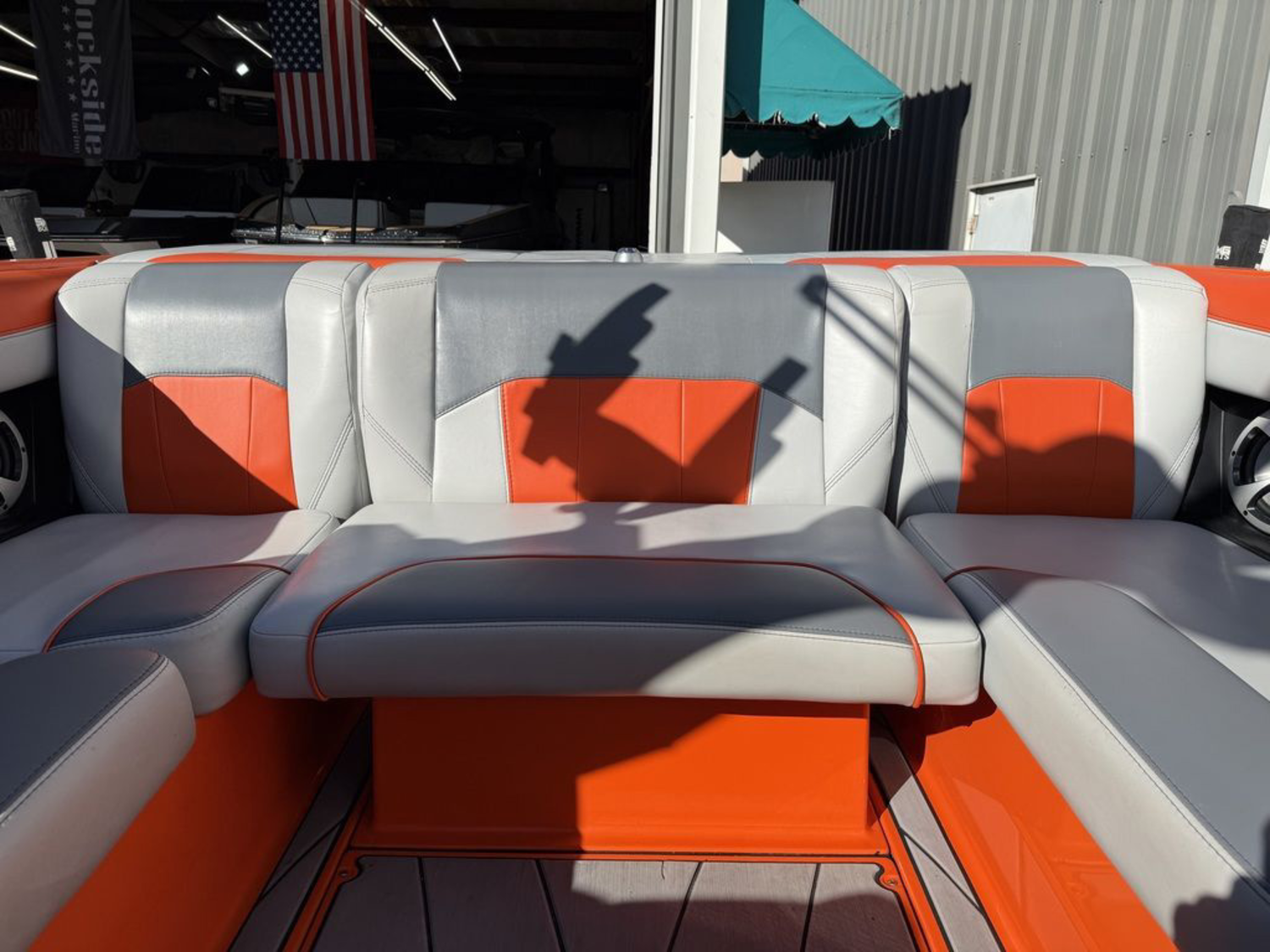 2019 Malibu Boats 25 LSV