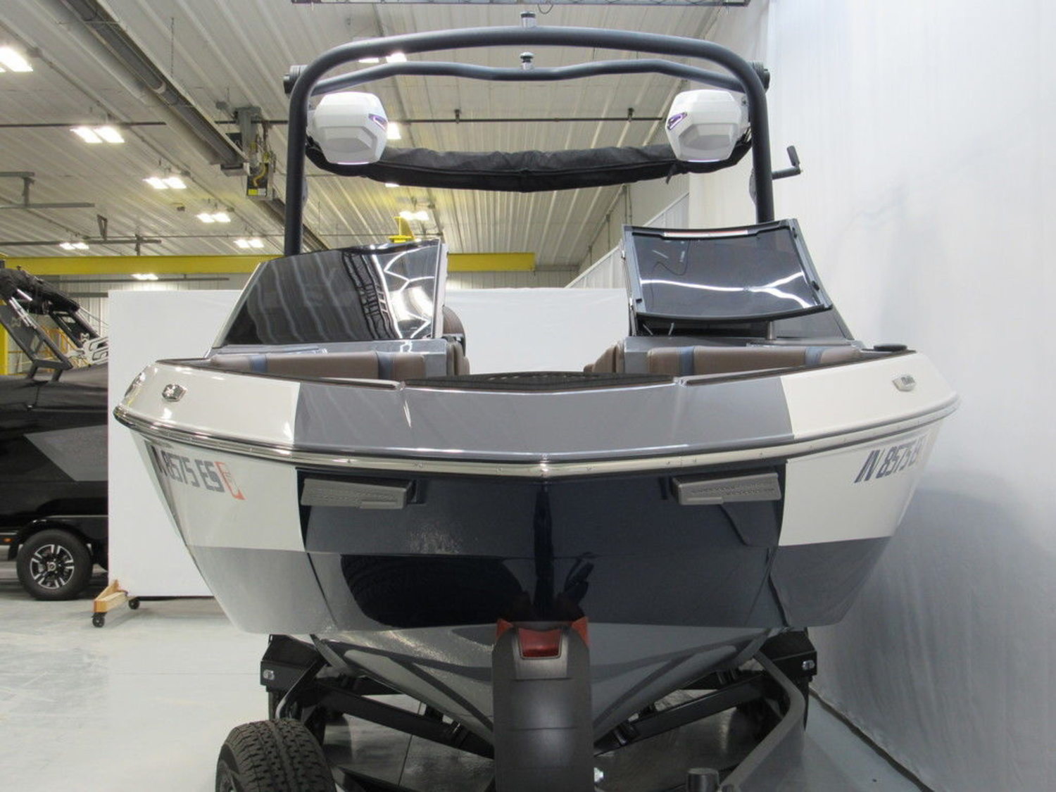 2025 Malibu Boats 23 LSV