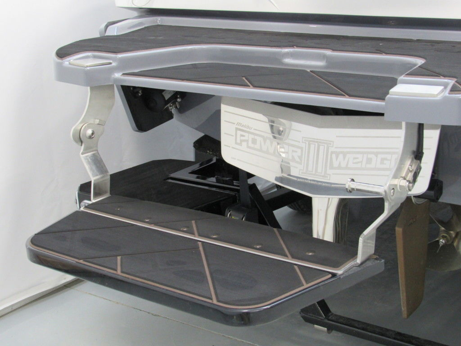 2025 Malibu Boats 23 LSV