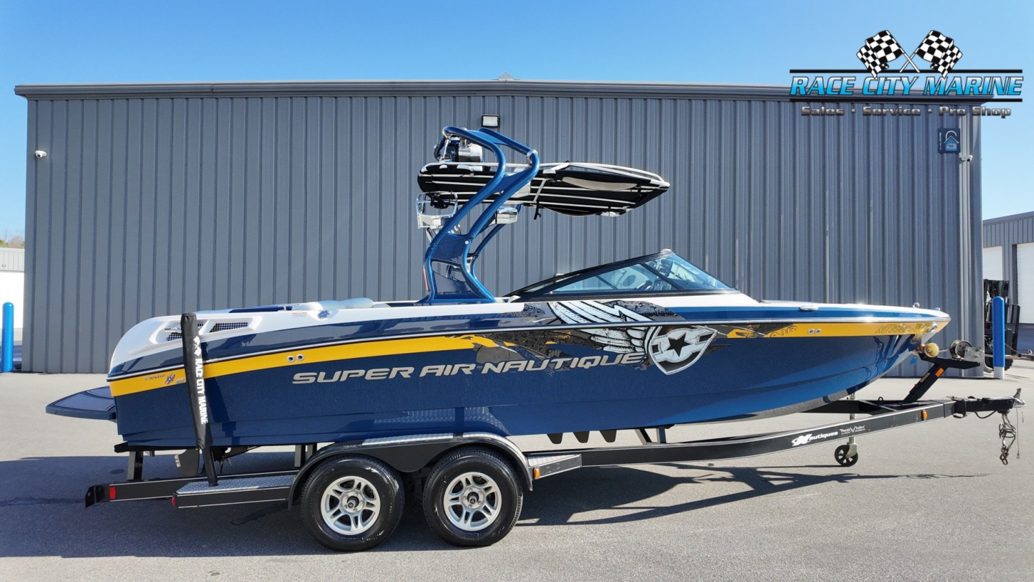 2010 Nautique 230