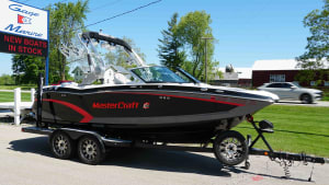 2015-mastercraft-x20-123282-image1