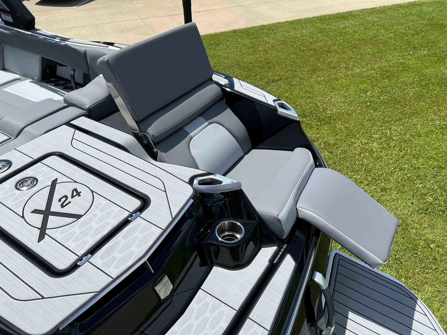 2025 MasterCraft X24