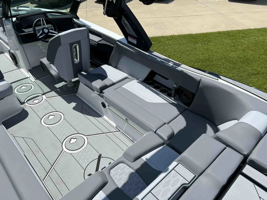 2025-mastercraft-x24-123285-image29